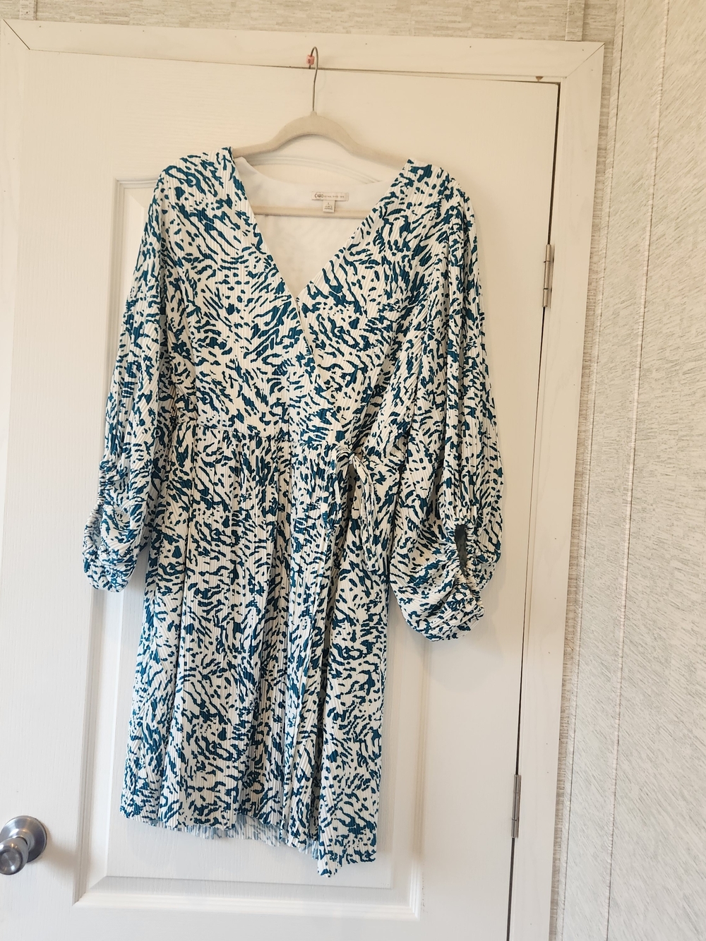 Cato Teal and White V-Neck Midi Dress L Euc